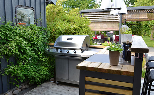 Elements of a Great Outdoor Kitchen